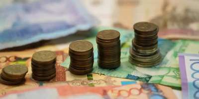 Colman Domingo and Jude Law at amfAR’s Venice Gala