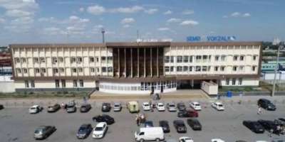 Colman Domingo and Jude Law at amfAR’s Venice Gala