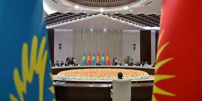 Colman Domingo and Jude Law at amfAR’s Venice Gala