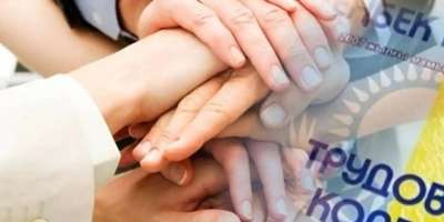 Colman Domingo and Jude Law at amfAR’s Venice Gala