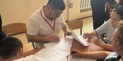 Colman Domingo and Jude Law at amfAR’s Venice Gala