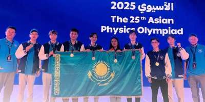 Colman Domingo and Jude Law at amfAR’s Venice Gala