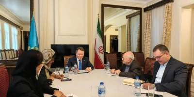 Colman Domingo and Jude Law at amfAR’s Venice Gala