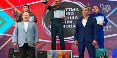 Colman Domingo and Jude Law at amfAR’s Venice Gala