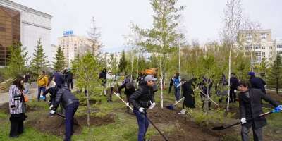 Colman Domingo and Jude Law at amfAR’s Venice Gala