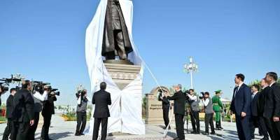 Colman Domingo and Jude Law at amfAR’s Venice Gala