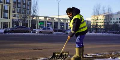 Colman Domingo and Jude Law at amfAR’s Venice Gala