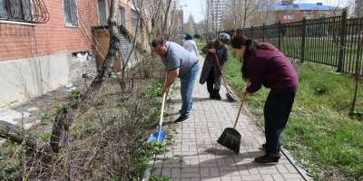 Colman Domingo and Jude Law at amfAR’s Venice Gala