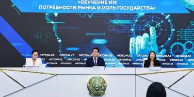 Colman Domingo and Jude Law at amfAR’s Venice Gala