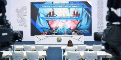 Colman Domingo and Jude Law at amfAR’s Venice Gala