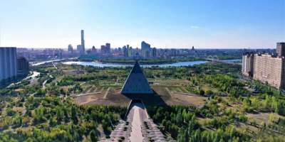 Colman Domingo and Jude Law at amfAR’s Venice Gala