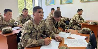 Colman Domingo and Jude Law at amfAR’s Venice Gala