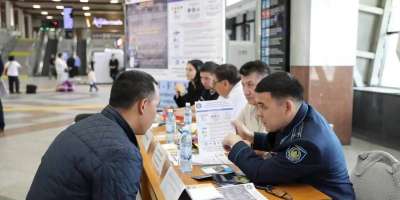 Colman Domingo and Jude Law at amfAR’s Venice Gala