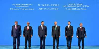 Colman Domingo and Jude Law at amfAR’s Venice Gala