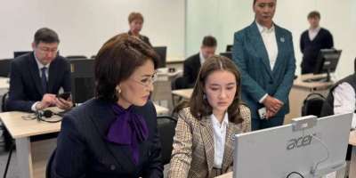 Colman Domingo and Jude Law at amfAR’s Venice Gala