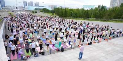 Colman Domingo and Jude Law at amfAR’s Venice Gala