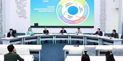 Colman Domingo and Jude Law at amfAR’s Venice Gala