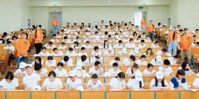 Colman Domingo and Jude Law at amfAR’s Venice Gala