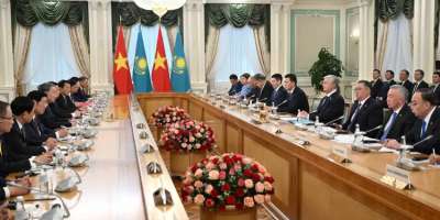 Colman Domingo and Jude Law at amfAR’s Venice Gala