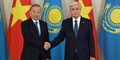 Colman Domingo and Jude Law at amfAR’s Venice Gala
