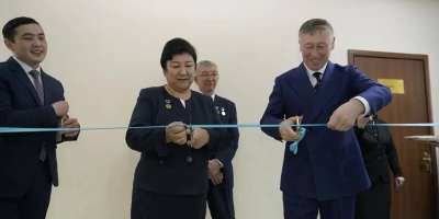 Colman Domingo and Jude Law at amfAR’s Venice Gala
