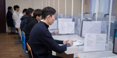 Colman Domingo and Jude Law at amfAR’s Venice Gala
