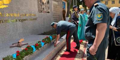 Colman Domingo and Jude Law at amfAR’s Venice Gala
