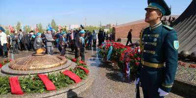 Colman Domingo and Jude Law at amfAR’s Venice Gala