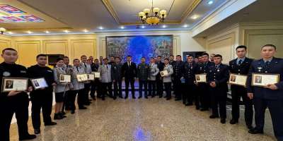 Colman Domingo and Jude Law at amfAR’s Venice Gala