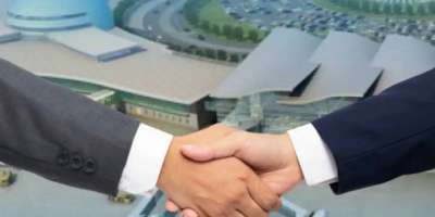 Colman Domingo and Jude Law at amfAR’s Venice Gala