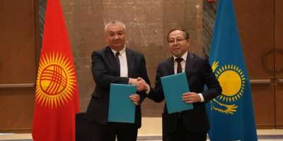 Colman Domingo and Jude Law at amfAR’s Venice Gala