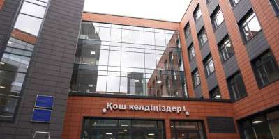 Colman Domingo and Jude Law at amfAR’s Venice Gala