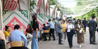 Colman Domingo and Jude Law at amfAR’s Venice Gala