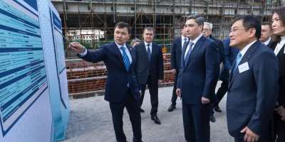 Colman Domingo and Jude Law at amfAR’s Venice Gala
