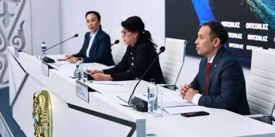 Colman Domingo and Jude Law at amfAR’s Venice Gala