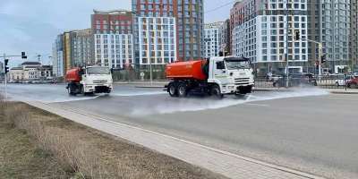 Colman Domingo and Jude Law at amfAR’s Venice Gala
