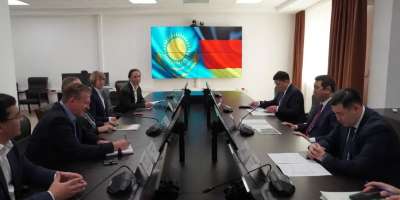 Colman Domingo and Jude Law at amfAR’s Venice Gala