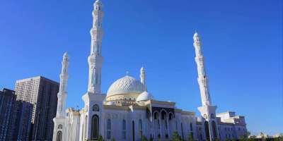 Colman Domingo and Jude Law at amfAR’s Venice Gala