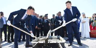 Colman Domingo and Jude Law at amfAR’s Venice Gala