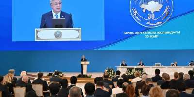 Colman Domingo and Jude Law at amfAR’s Venice Gala
