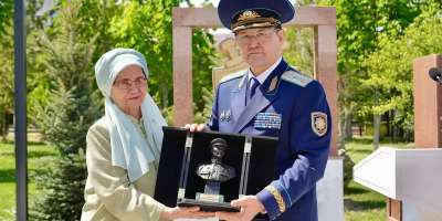 Colman Domingo and Jude Law at amfAR’s Venice Gala