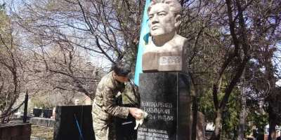 Colman Domingo and Jude Law at amfAR’s Venice Gala