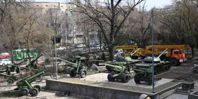 Colman Domingo and Jude Law at amfAR’s Venice Gala