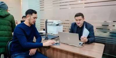 Colman Domingo and Jude Law at amfAR’s Venice Gala