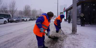 Colman Domingo and Jude Law at amfAR’s Venice Gala