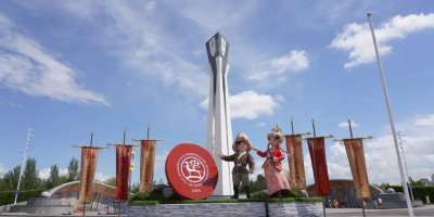 Colman Domingo and Jude Law at amfAR’s Venice Gala