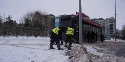 Colman Domingo and Jude Law at amfAR’s Venice Gala