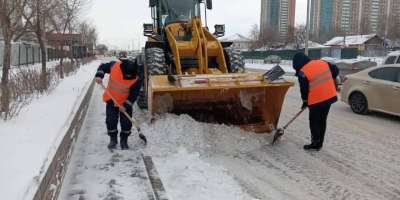 Colman Domingo and Jude Law at amfAR’s Venice Gala