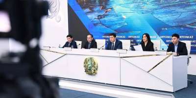 Colman Domingo and Jude Law at amfAR’s Venice Gala