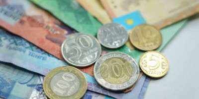 Colman Domingo and Jude Law at amfAR’s Venice Gala